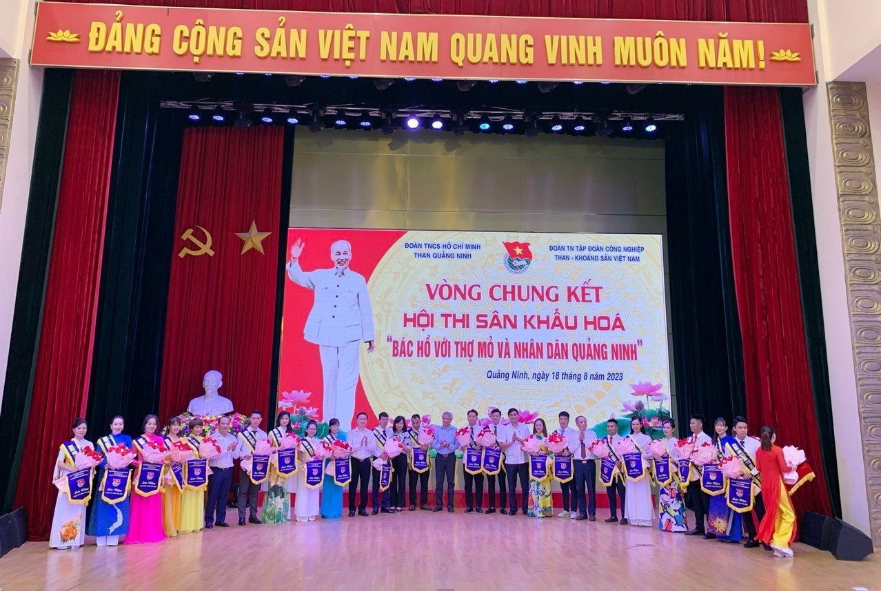 Đoàn thanh niên Công ty tham gia Hội thi sân khấu hóa đạt giải cao